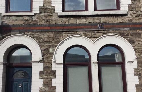 Grangetown Haus | Großes 6 Doppelzimmer, Stadtzentrum, Edwardian Townhouse.