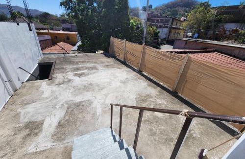 Lazaro Cardenas Wohnung | Large and comfy apartment, near DT and Principal Beach!