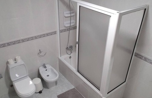Arvore Haus | Große und ruhige Wohnung in Porto neben der U-Bahn Varziela.