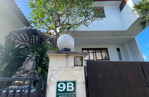 Jimbaran Bay Villa | Large and spacious 4 bedroom villa with private pool walking distance from beach