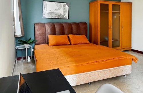 Karet Wohnung | Large and Strategic Apt 3BR with WiFi & Pool