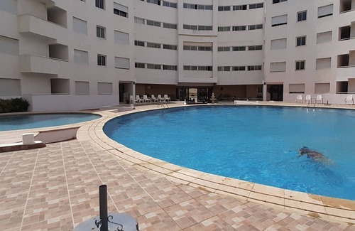 Bouznika Wohnung | Large apartment in private residence with swimming pools