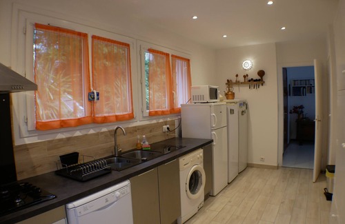 L'Escarene Villa | Große Wohnung in Villa, privatem Pool, Garten.