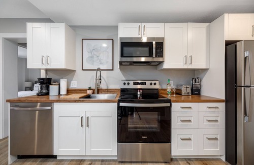 Traverse City Wohnung | Large Apt | Downtown | AC | Beach | Shops | Walk |