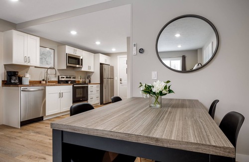 Traverse City Wohnung | Large Apt | Downtown | AC | Beach | Shops | Walk |