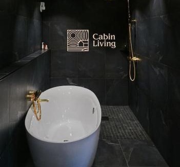 Nes Haus | Large cabin at Nesfjellet with lovely view, inddor Jacuzzi & sauna