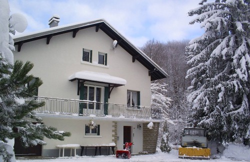 Bonlieu Villa | Cottage mit großer Kapazität, 1,5 km von den Hérisson-Wasserfällen entfernt