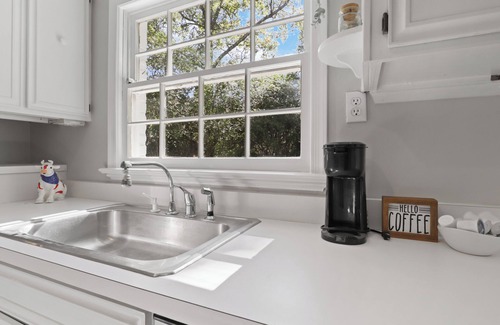 Richmond Haus | Large & Centrally Located Home Walking Distance to St. Mary's Hospital