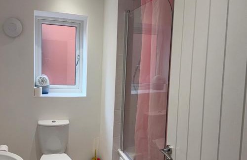 Cradley Haus | Large Double Room