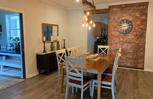 Manistee Haus | Large Downtown Manistee Historic Home Near Lake Michigan