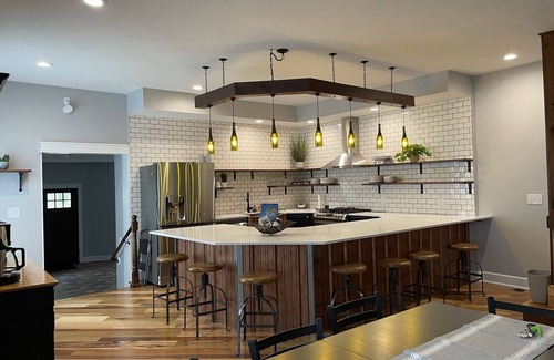 Geneva Haus | Large, family friendly, historic downtown Geneva. Lots of spaces for gathering.