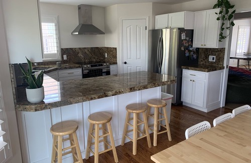 Taylorsville Haus | Large Family Sized Home Close to everything