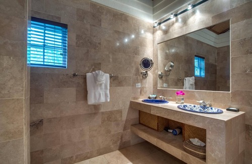 Placencia Resort | Large Family Villa w/ WiFi, Balcony, & Amazing Beach Views