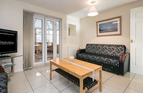 Cheetham Hill Haus | Large group or Contractors Short Term Accommodation, Elizabeth street