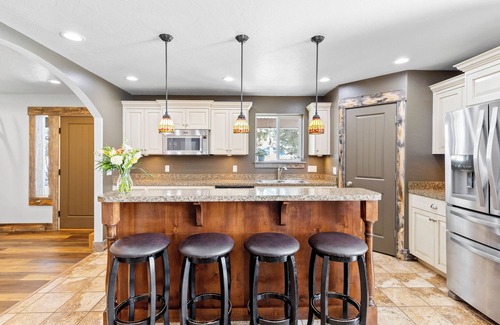 Thayne Haus | Large house with lots of space. Just minutes away from national forest.