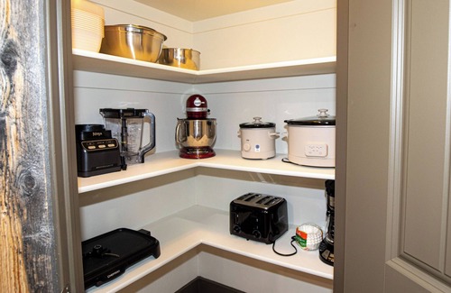 Thayne Haus | Large house with lots of space. Just minutes away from national forest.