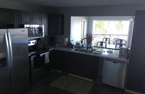 Silver Lake Hütte | Large Lake House 30 Meter vom Wasser entfernt mit eigenem Dock aus der Tür.