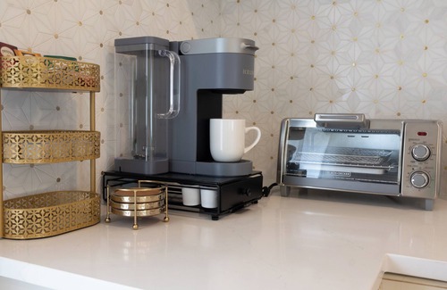 Naples Wohnung | Large, Newly Built 1B Studio w/ Patio, W&D