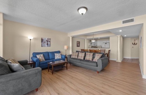 Golden Mile Eigentumswohnung | Large Oceanfront 3 Bed / 3 Bath Unit - by Luxury Beach Rentals