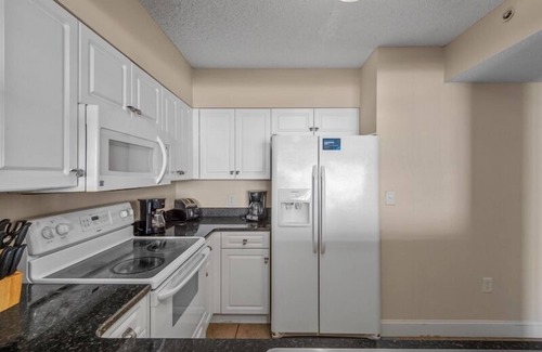 Golden Mile Eigentumswohnung | Large Oceanfront 3 Bed / 3 Bath Unit - by Luxury Beach Rentals
