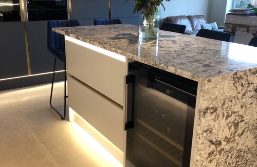 Wimborne Haus | Large outstanding house, 20 mins from the beach with gardens, pool & hot tub