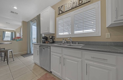 Spring Valley Haus | 10 Personen, Billardtisch, Große Upgraded Heim, Nähe The Strip! Voll aufgeladen.