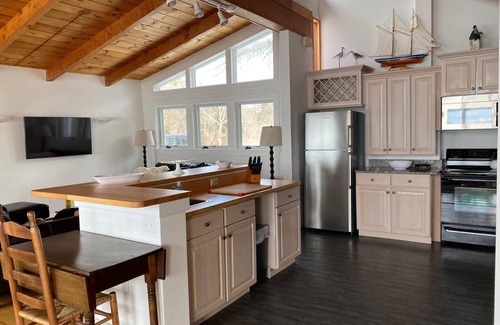 Corea Haus | Large, secluded home with beautiful private stone beach to explore!