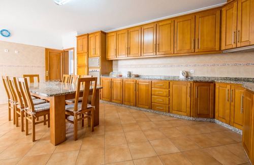 Albufeira Villa | Große, geräumige Villa mit 4 Schlafzimmern, eigenem Pool, Klimaanlage und Meerblick