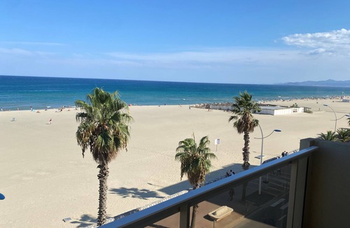 La Jetee Wohnung | Large T2 1st line 180° view and parking space