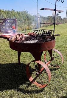 Carmen de Areco Haus | LAS CASUARINAS CABAÑA Spa