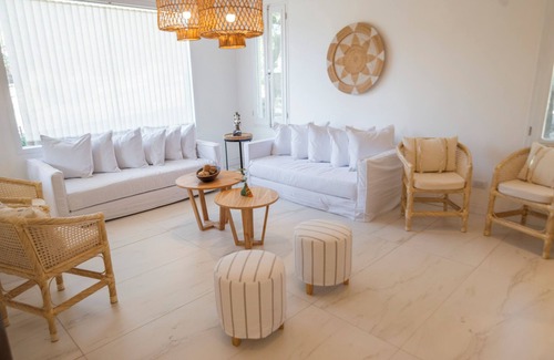 Las Rosas Hotel | Las Dalias