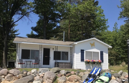 Gladwin Hütte | "Laugh-a-Lot" Vermietung auf alle Sportarten Pratt Lake, Gladwin MI