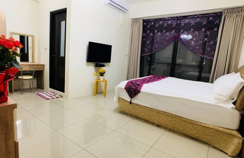 Yilan Haus | Laughter House II