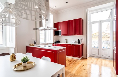 Santarem Wohnung | Lavatera Black Apartment, Santarém, Portugal !new!