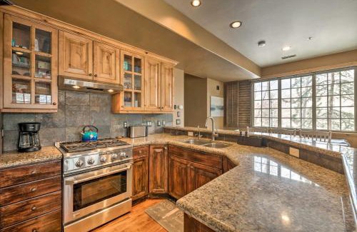 Canyon Links Haus | Lavish Jeremy Ranch Retreat - 6 Mi to the Canyons!