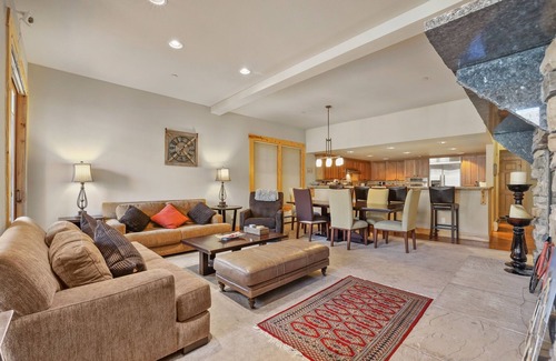 Kirkwood Eigentumswohnung | Lavishness at Elevation – Timber Ridge 3 Bedroom by RedAwning