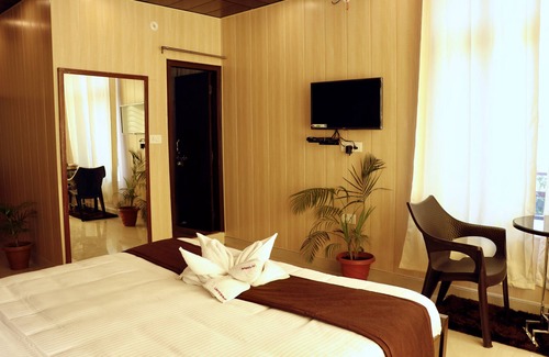 Bullawala Haus | Laxmi Bhawan: 2nd floor Luxury guest suite