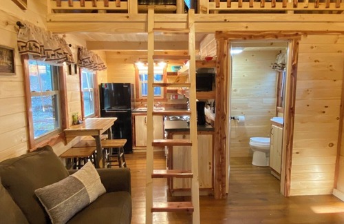 Leeper Kabine | Lazy Bear Log Cabin near Cook Forest State Park