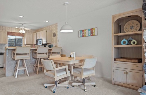 Osage Beach Eigentumswohnung | Lazy Days E-08 - Cozy Waterfront Condo in Osage Beach