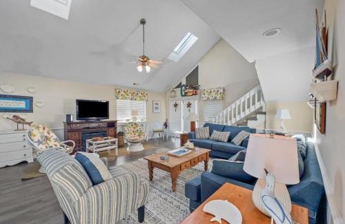 North Myrtle Beach Haus | Lazy Days In Cherry Grove!
