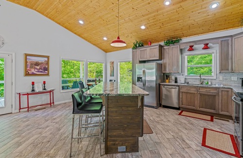 Jasper Haus | Lazy Daze: 3 BR, 2 BA in Jasper , Sleeps 11