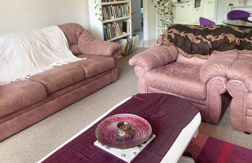 Bellara Wohnung | LAZY DAZE - Relaxing 2 bedroom ground floor unit!
