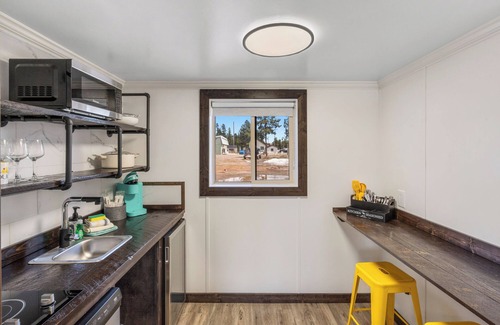 West Yellowstone Hotel | Lazy Duck Inn Room #21