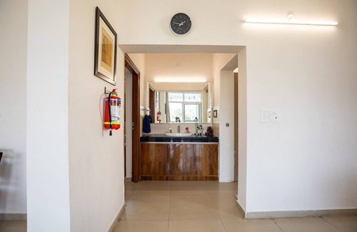 Bullawala Haus | Lazy Fox Hideout - Panoramic View Cottage
