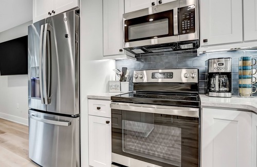 Tybee Island Haus | Lazy Hammock on Tybee, Fully Renovated Beach Getaway, Heated Pool Access