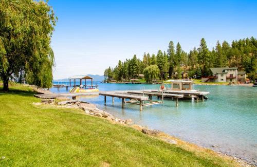 Lakeside Haus | Lazy K on Peaceful Bay - Ranch House