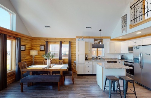 Red Lodge Kabine | Lazy Moose has spectacular views of Red Lodge Ski Mountain with Wi-Fi