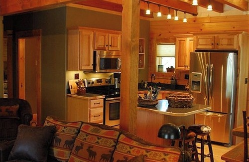 Lazy Acres Haus | Lazy Moose Lodge - Neues Blockhaus mit 5 Sternen, 7 Meilen vom Park entfernt!