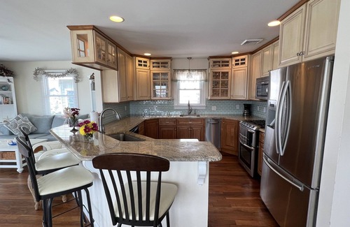 Ship Bottom Haus | LBI Bayfront Beauty Zwei Blocks zum Meer! Spektakuläre Aussicht auf den Sonnenuntergang!