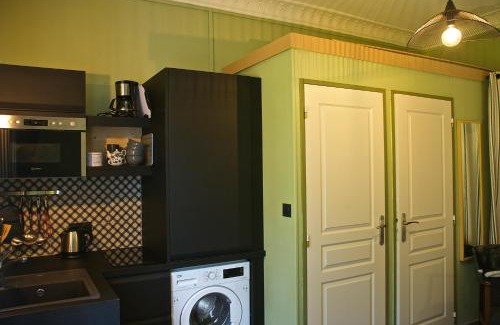 Aix-les-Bains City Center Wohnung | Le 110, un grand studio 2 étoiles, pour tout faire à pied